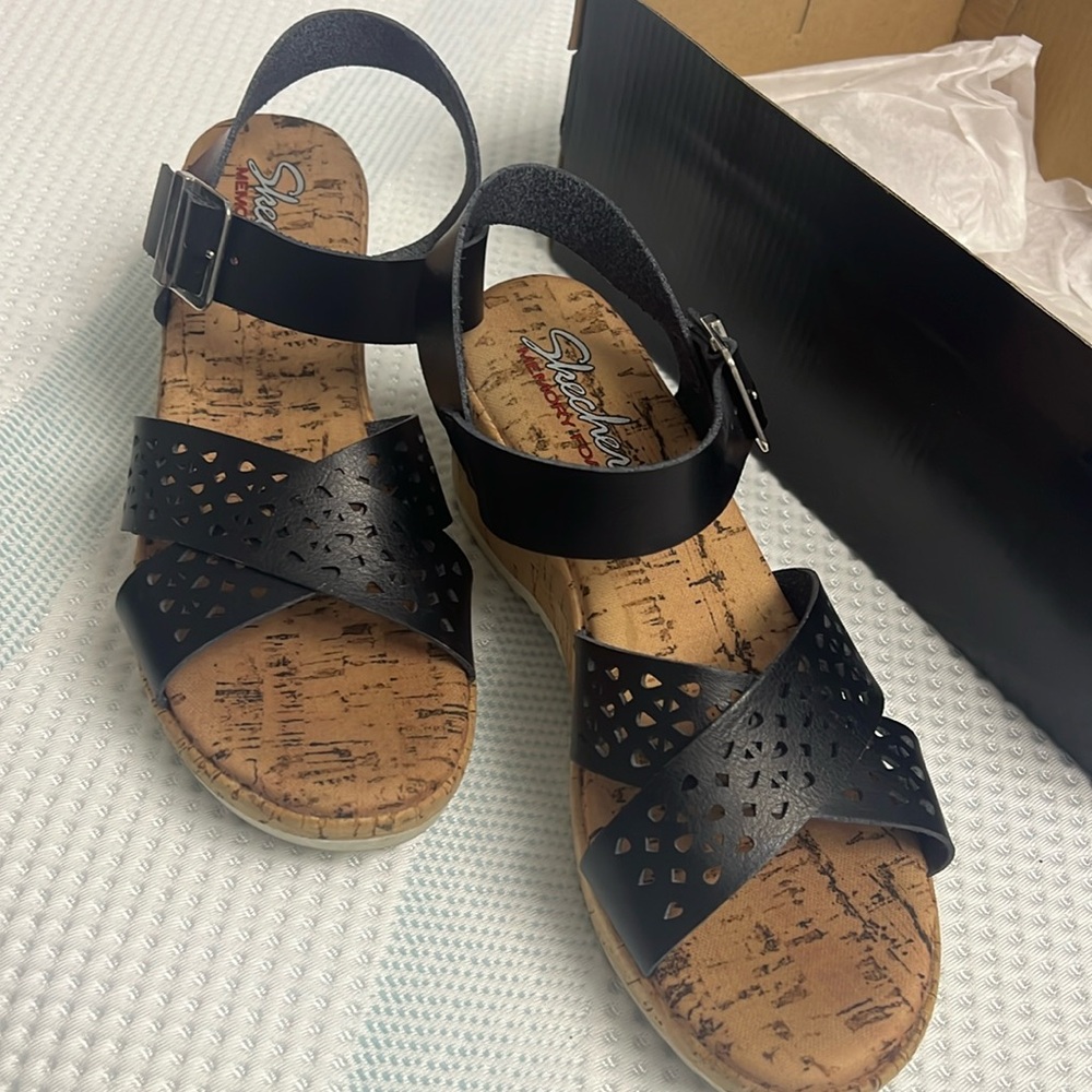 Sketchers Cali Memory Foam in Black